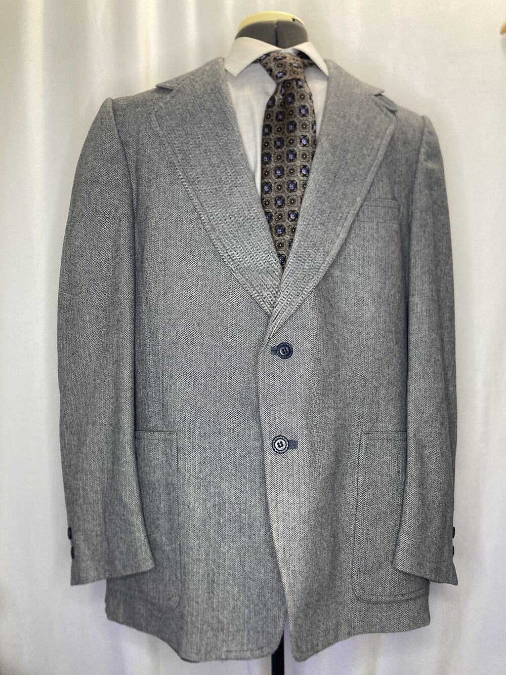1960s Mens Blazer 45R Gray Herringbone Tweed Sport Coat Suit Jacket USA De Rossi